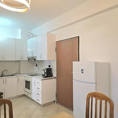 Apartment Sunny 080 *